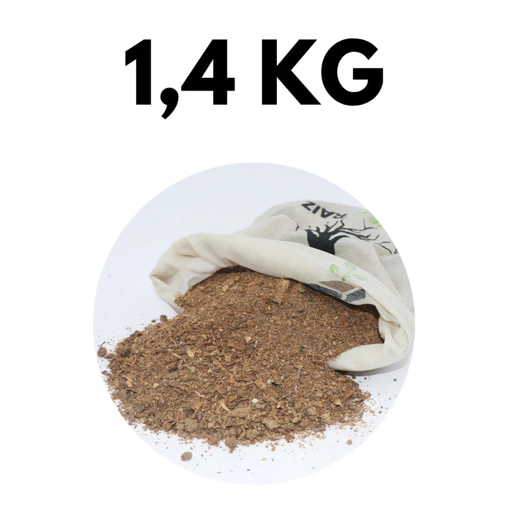 Esterco de Galinha Orgânico 2,1kg Adubo Natural para Hortas e Jardins